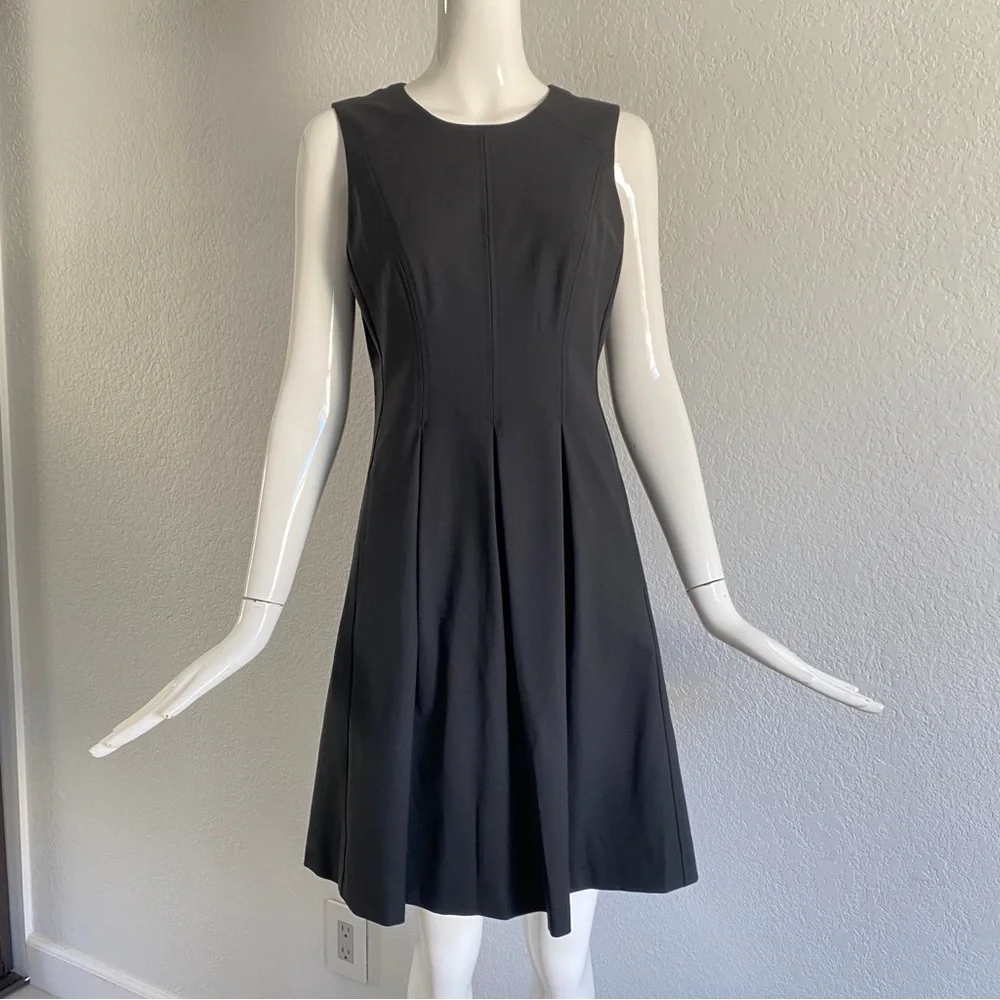 Theory wool underarm